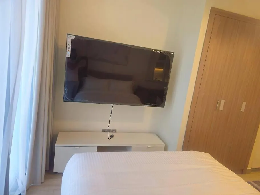 Luxury Studio Near Burj Khalifa In Azizi Riviera Dubai 0*,