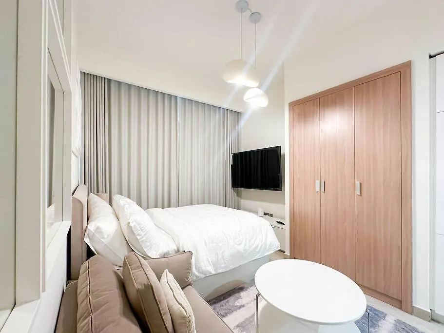 Apartment Luxury Studio Near Burj Khalifa In Azizi Riviera Dubai United Arab Emirates