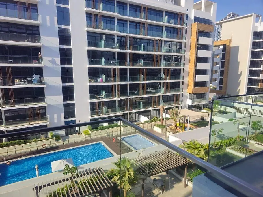 Apartment Luxury Studio Near Burj Khalifa In Azizi Riviera Dubai